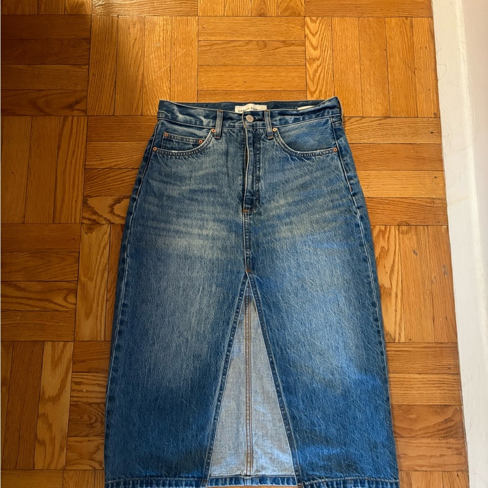 Denim Forum “The 90s Hallie Skirt”